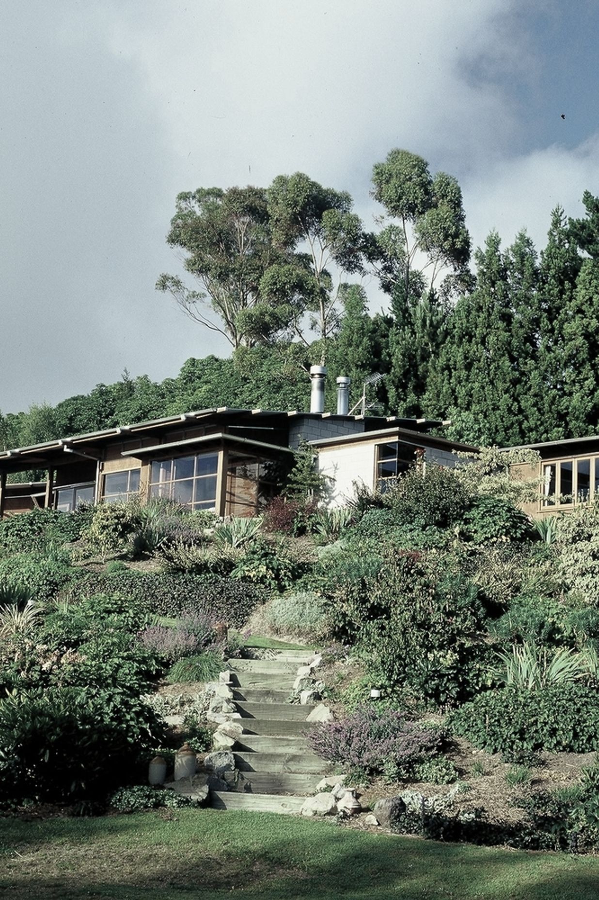 TAUPO HOUSE, TAUPO