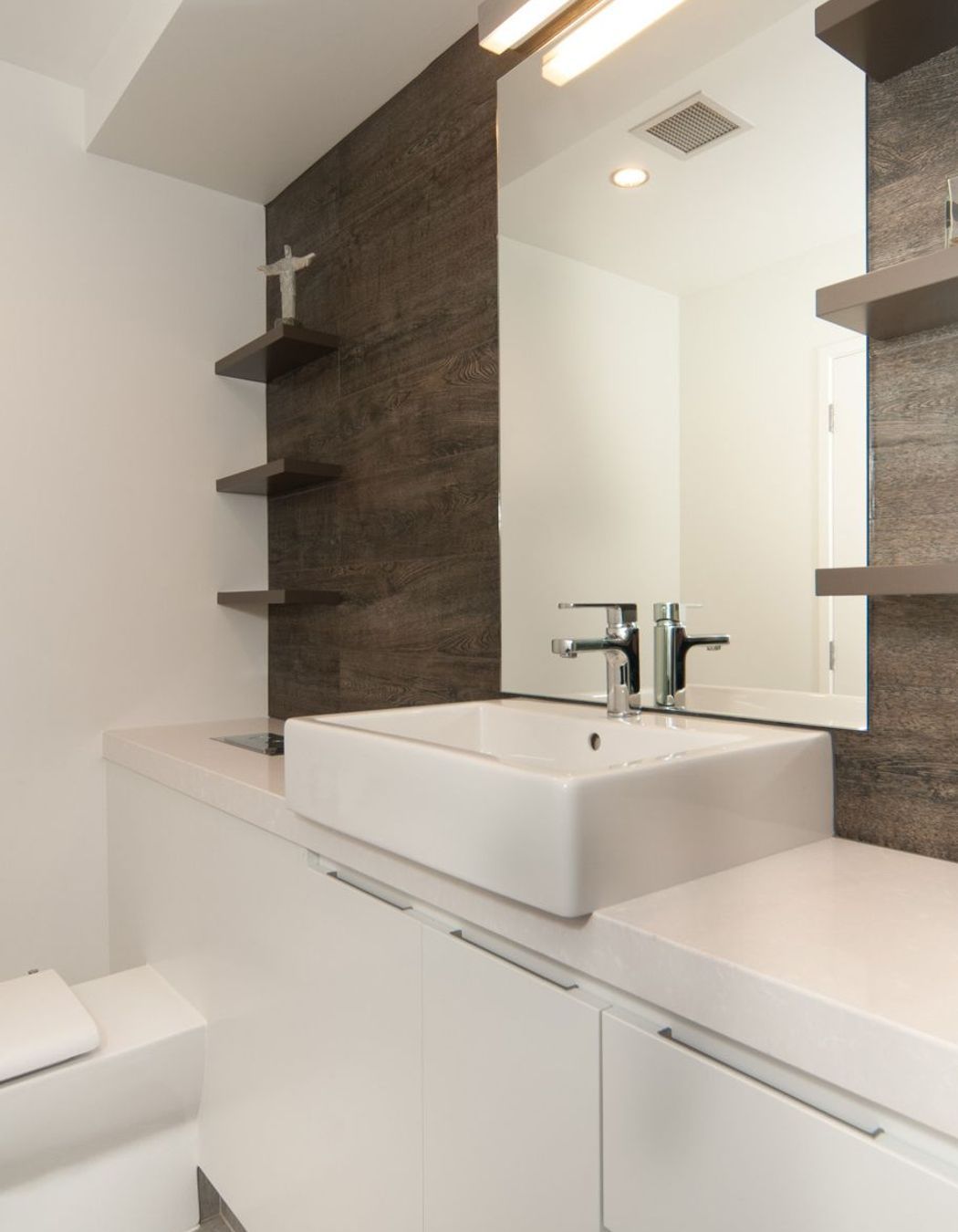 Inner City Apartment