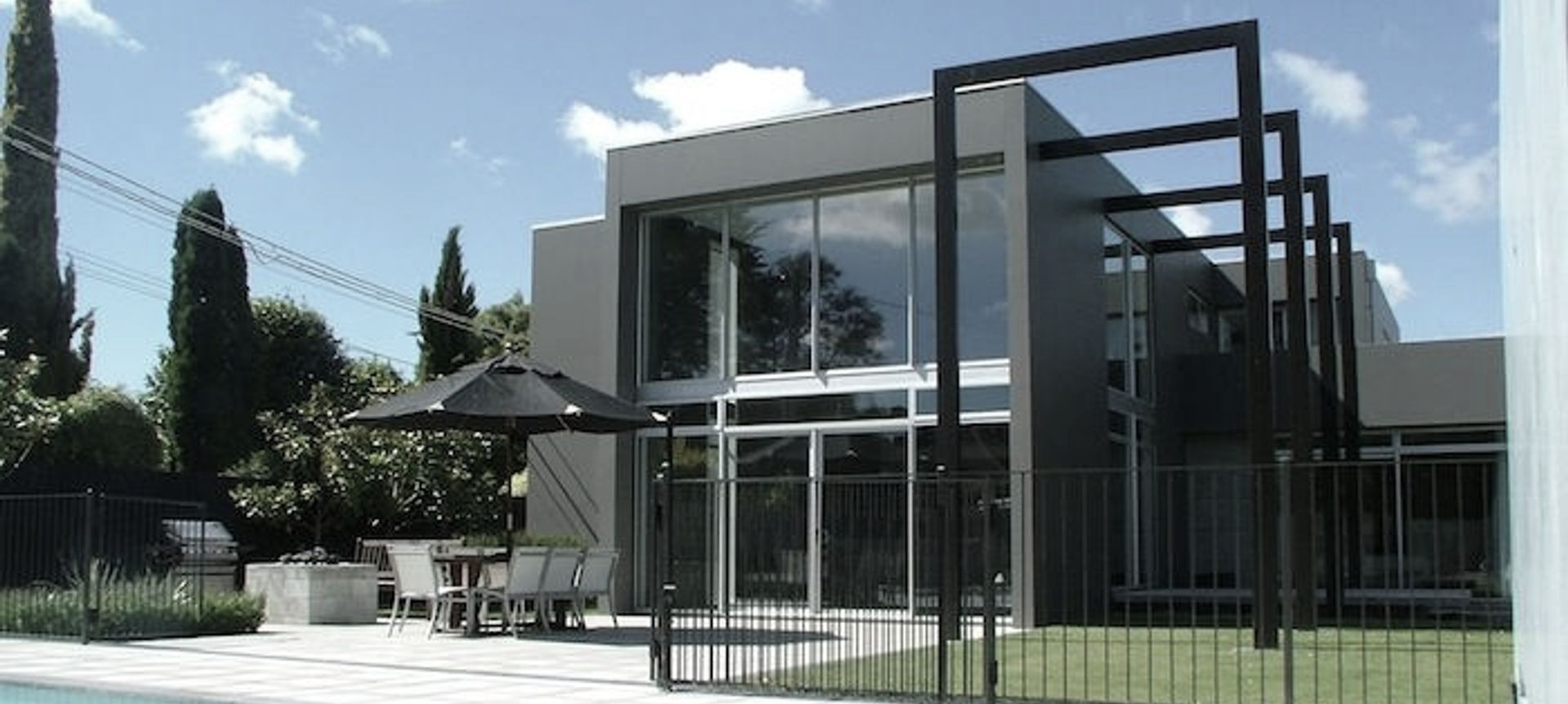 Fendalton House banner