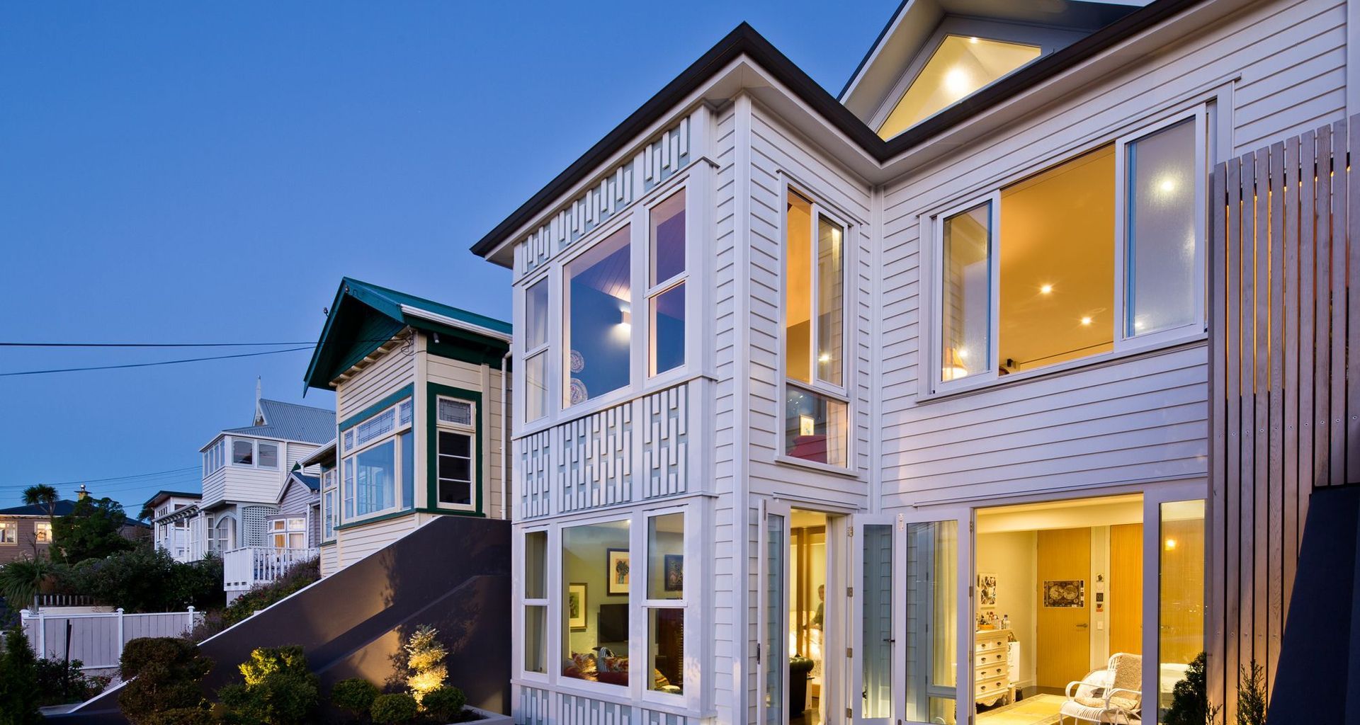Mount Vic Home banner