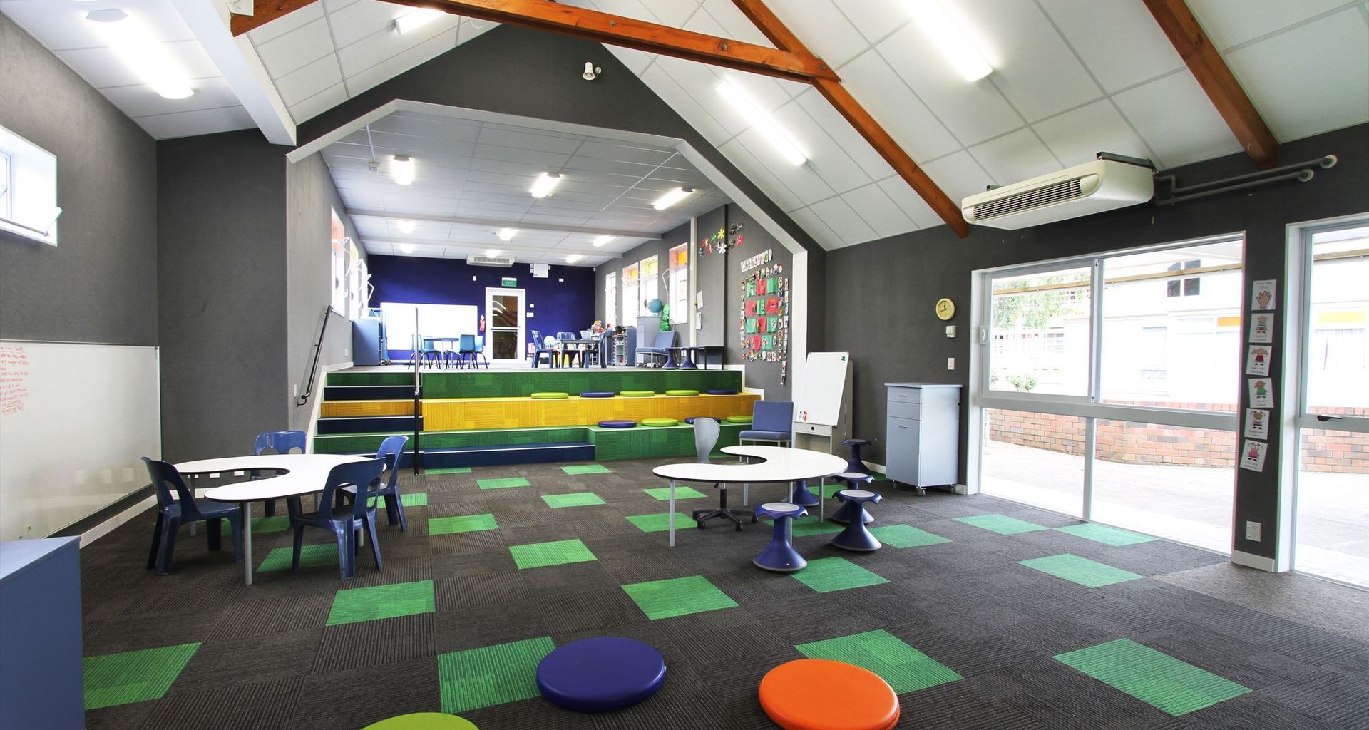 Ellerslie School banner