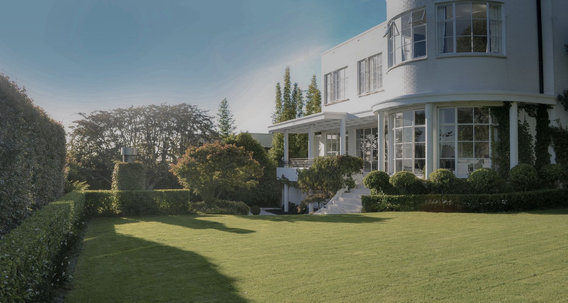 Remuera Garden, Remuera banner