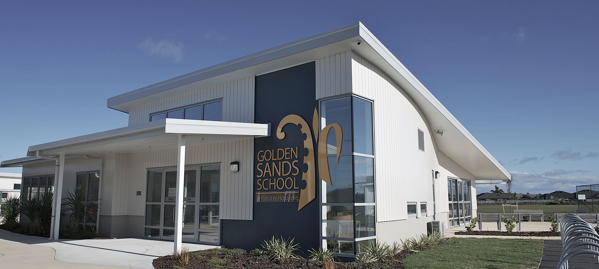 Golden Sands School banner