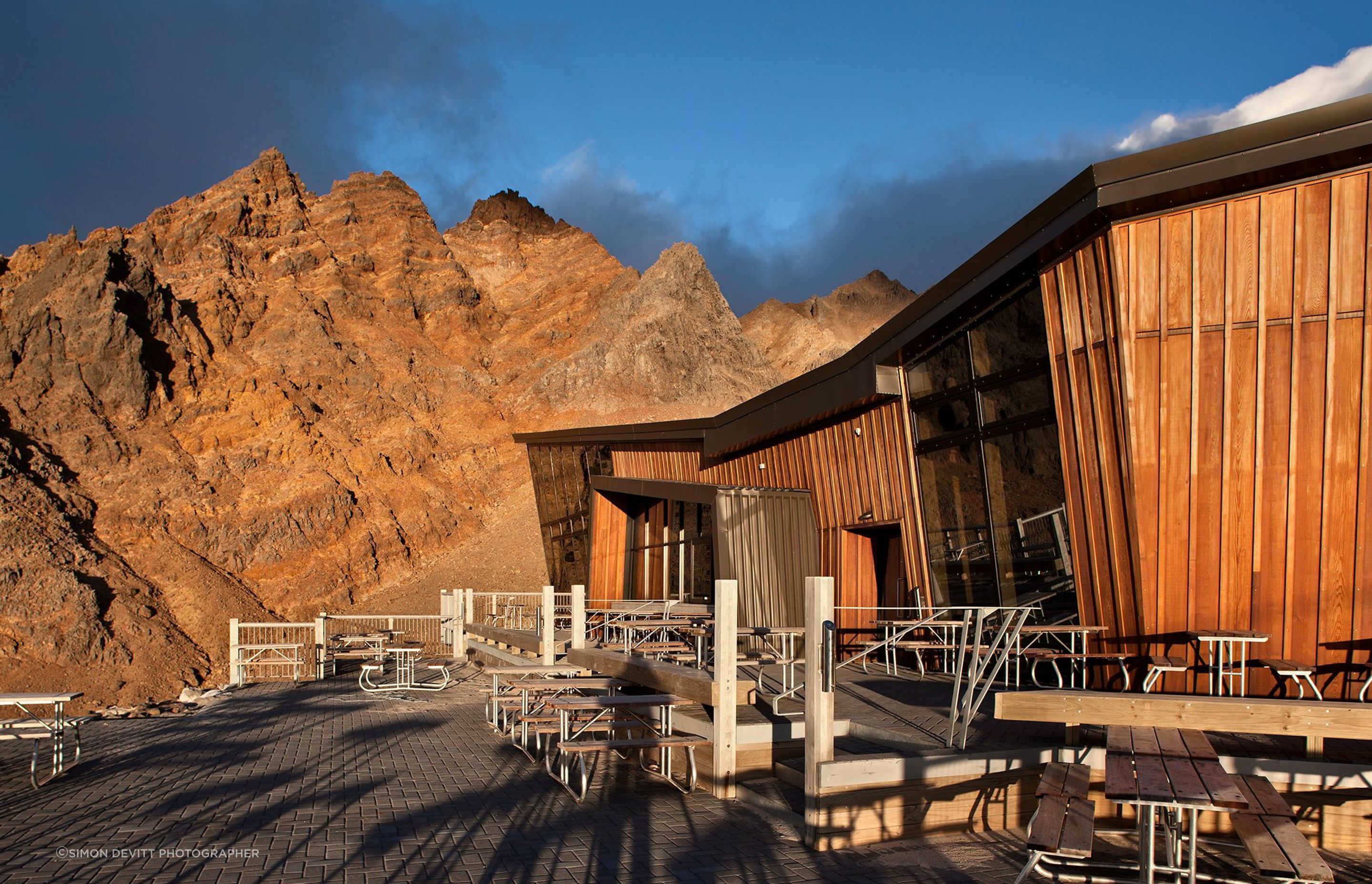Knoll Ridge Café