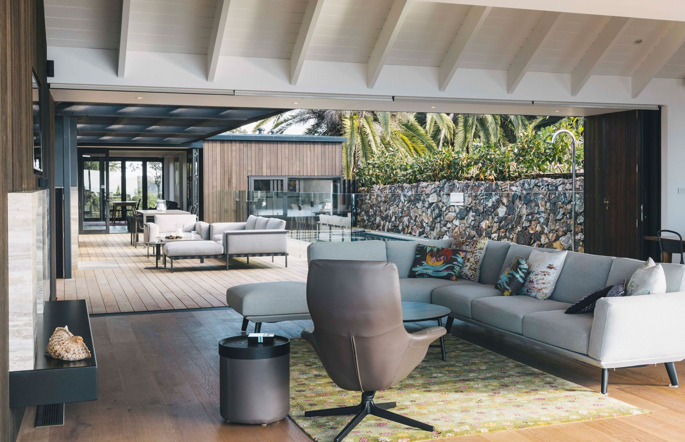 ISLAND RETREAT - WAIHEKE