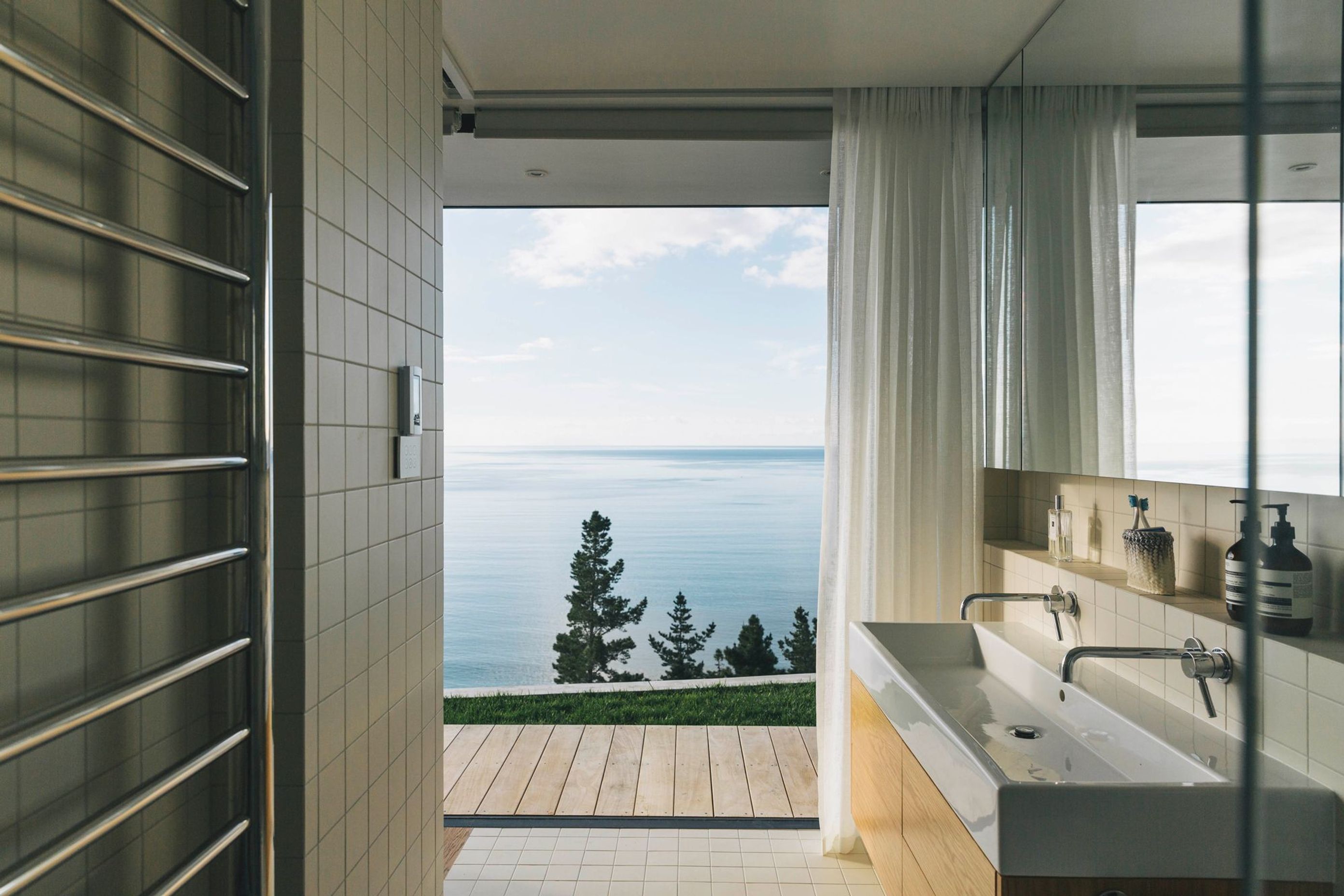 ISLAND RETREAT - WAIHEKE