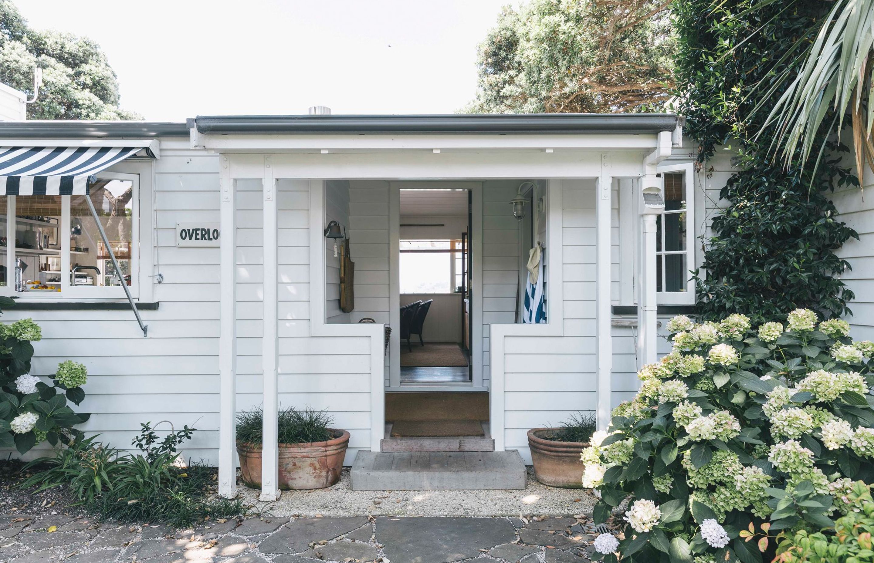 OVERLOOK COTTAGE - WAIHEKE ISLAND