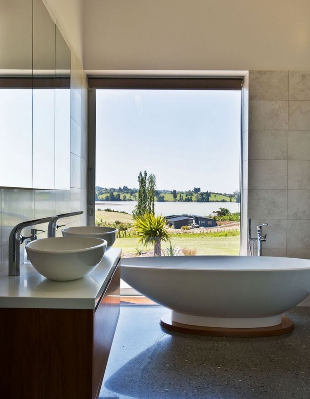 BRONTE ROAD HOUSE