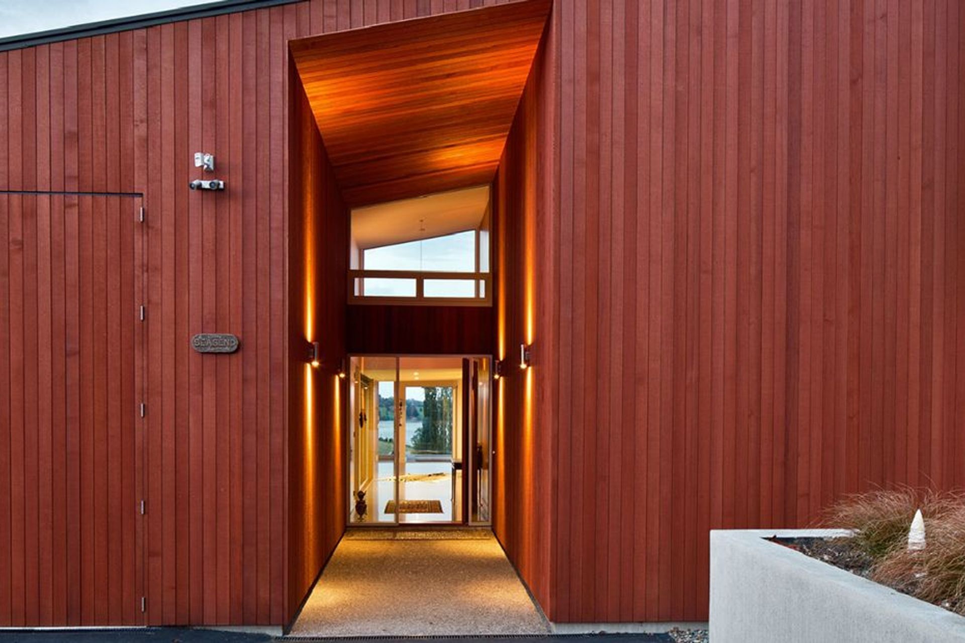 BRONTE ROAD HOUSE