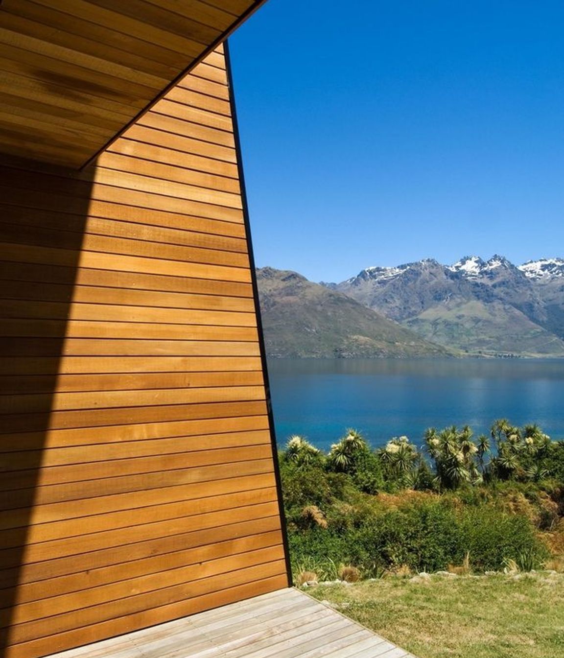 DRIFT BAY HOUSE
