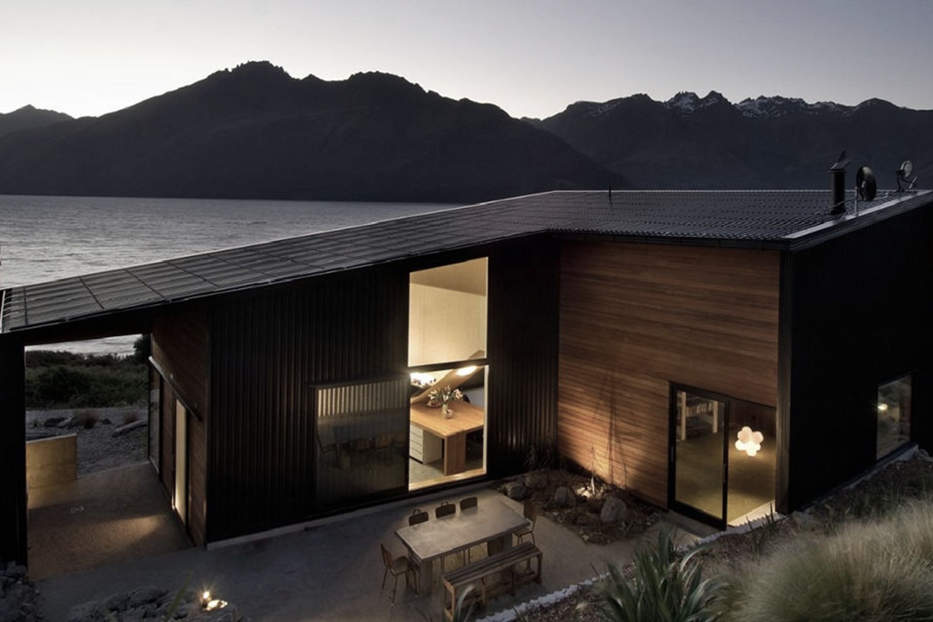 DRIFT BAY HOUSE