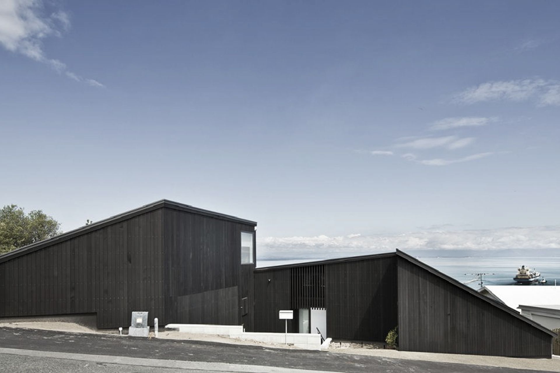 HAULASHORE ISLAND HO