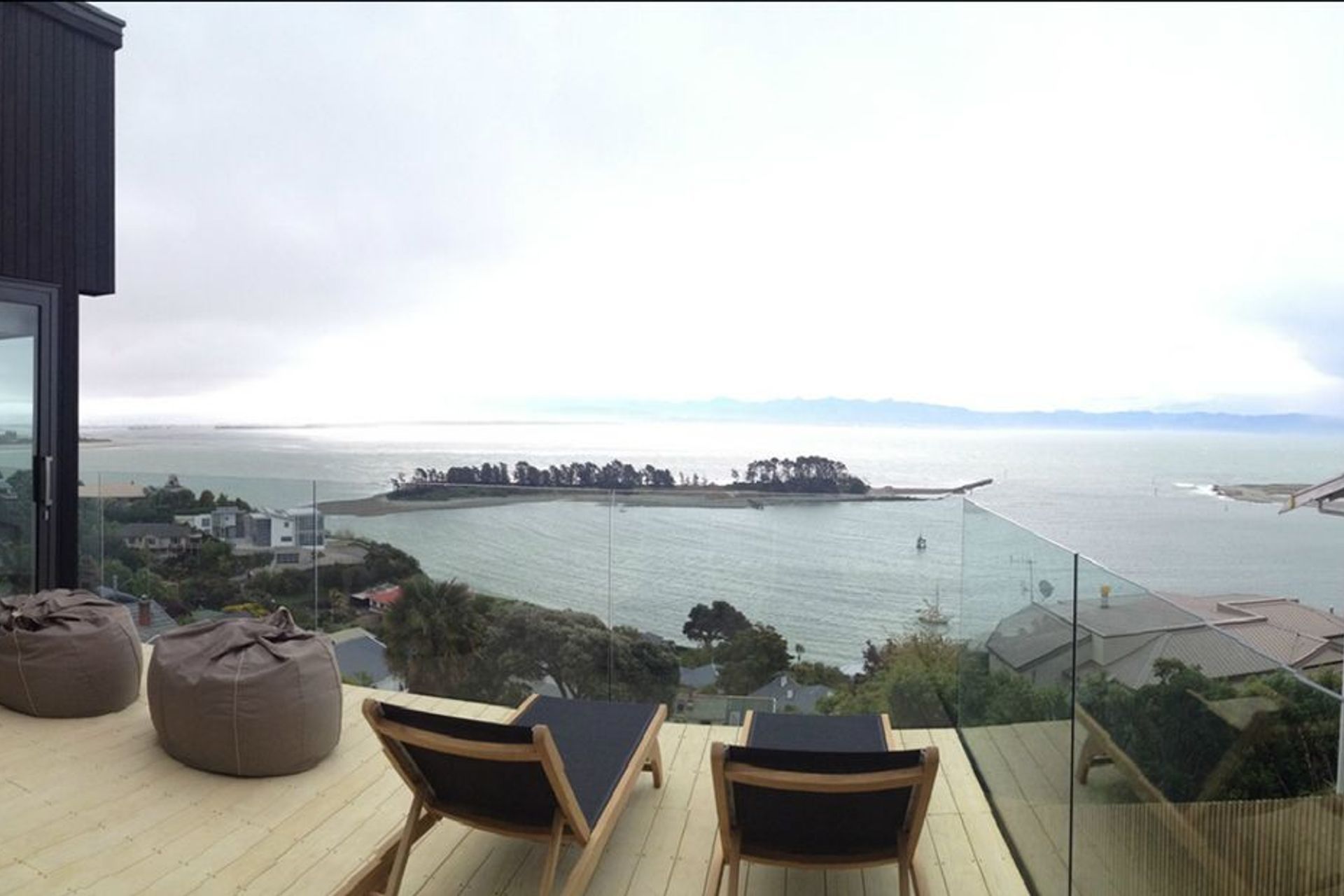 HAULASHORE ISLAND HO