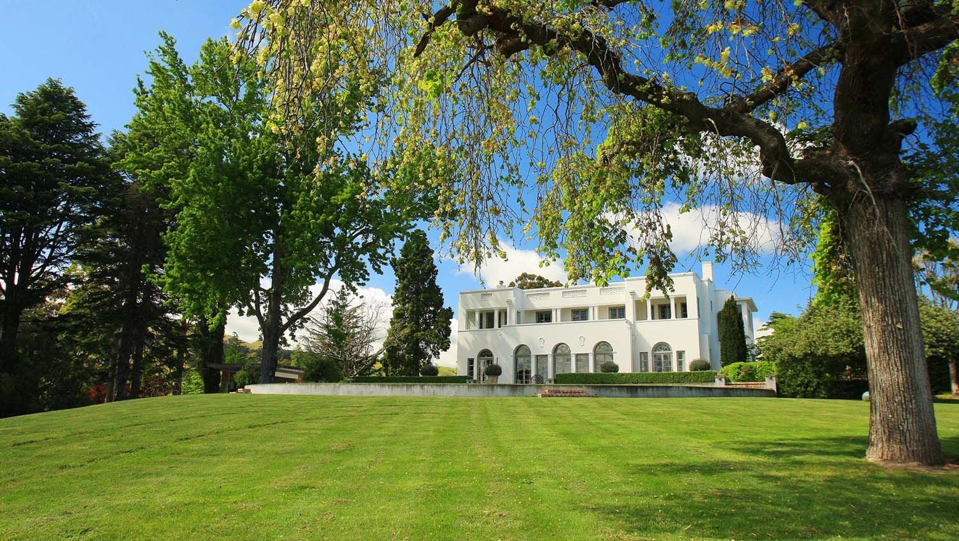 Arden House banner