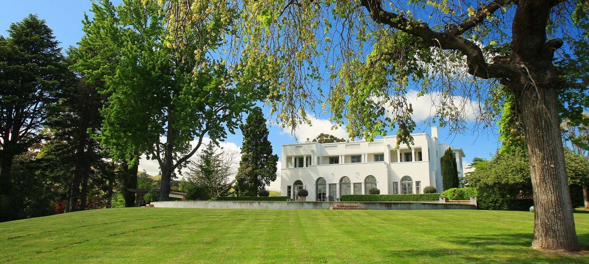 Arden House banner