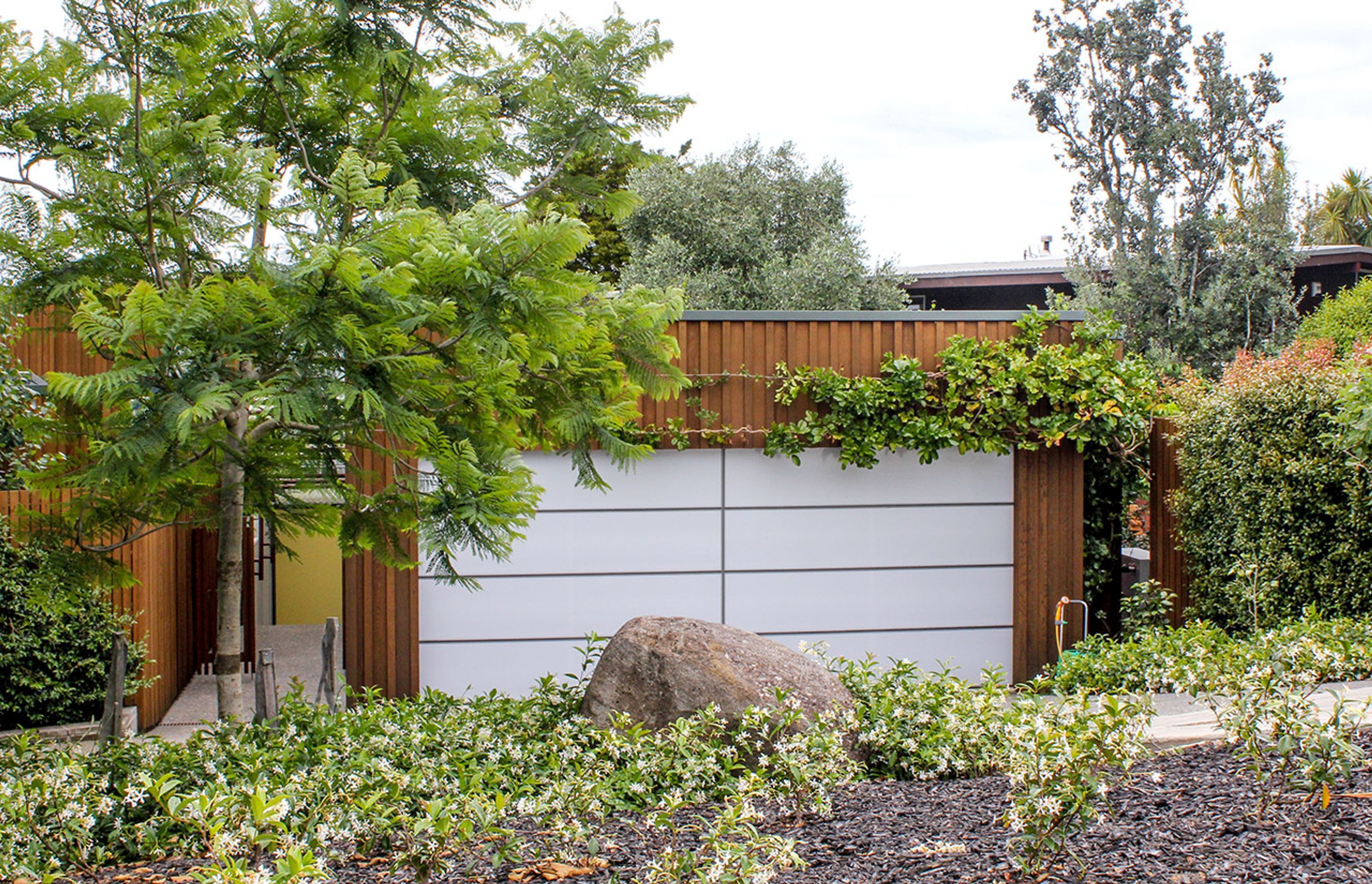 Lake Pupuke House, Mitchell & Stout Architects