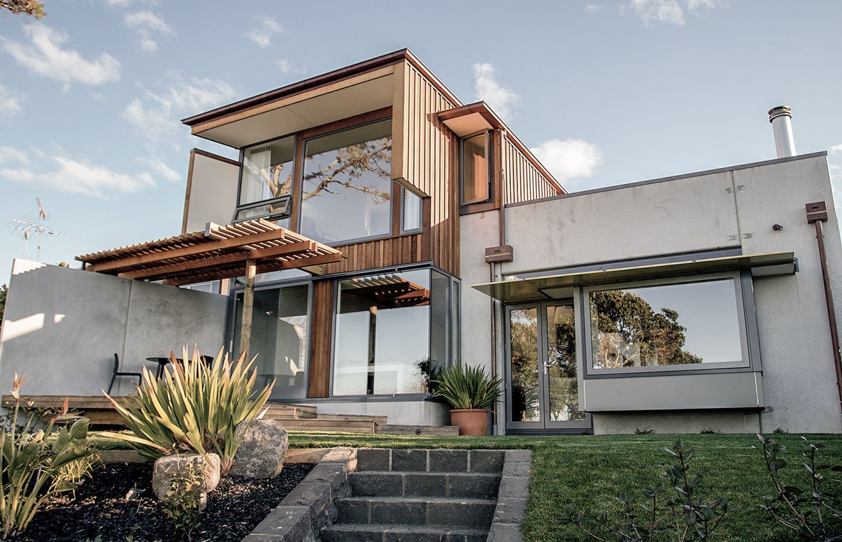 Lake Pupuke House, Mitchell & Stout Architects