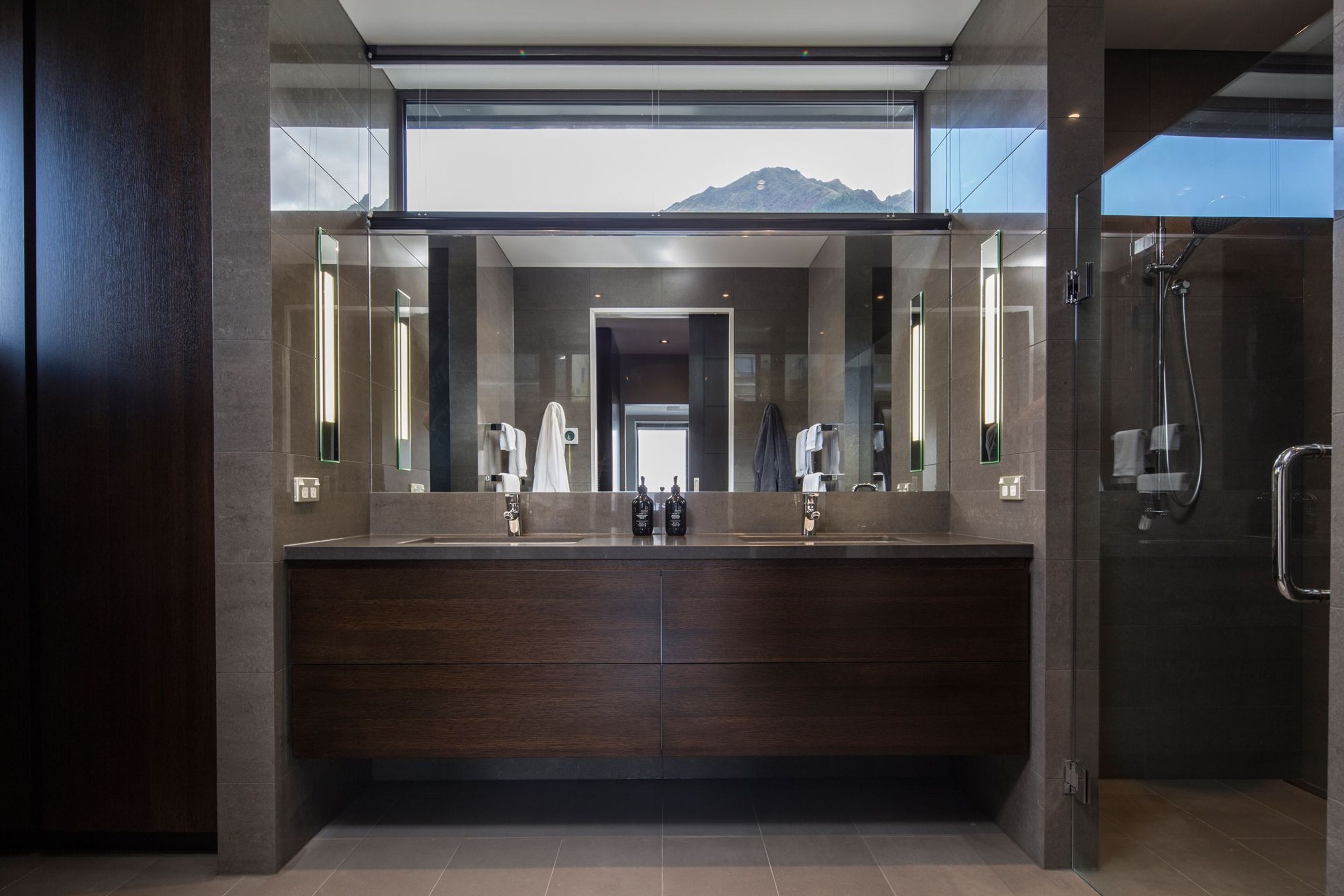 Lake Wakatipu House