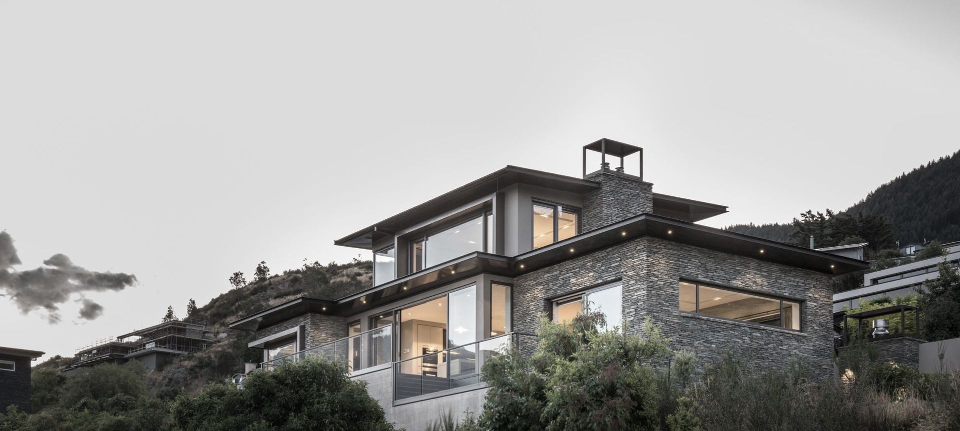 Lake Wakatipu House banner