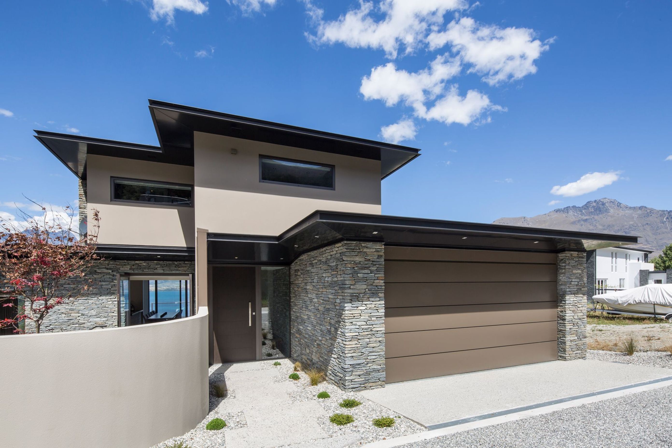 Lake Wakatipu House