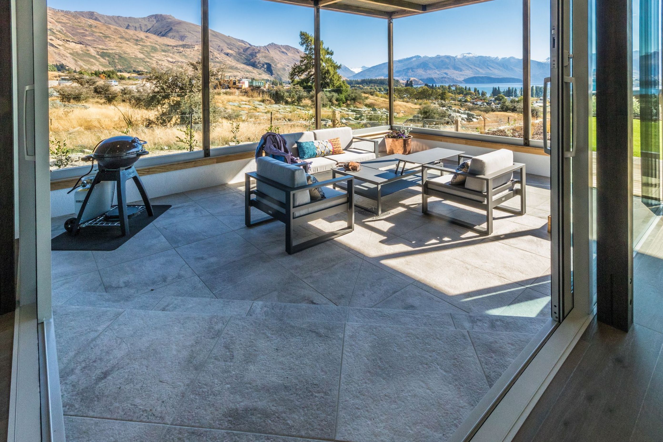 Lake Wanaka Courtyard House