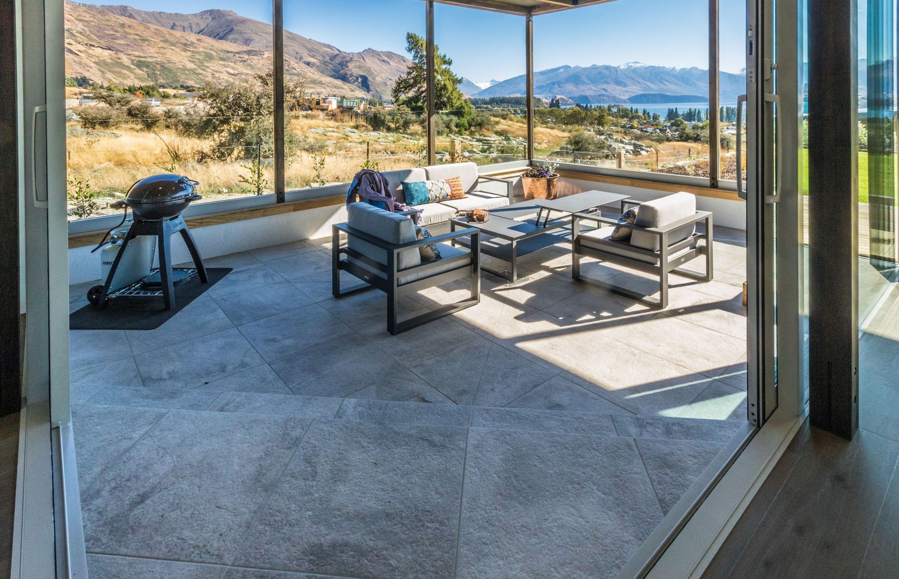 Lake Wanaka Courtyard House