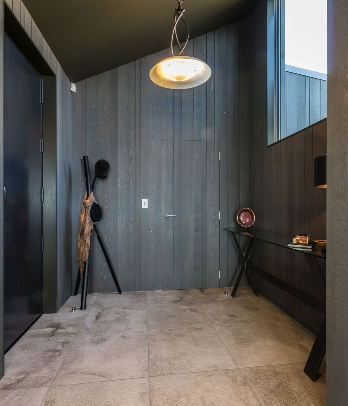 Lake Wanaka Courtyard House