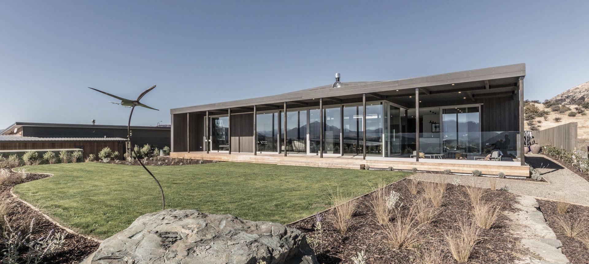 Lake Wanaka Courtyard House banner