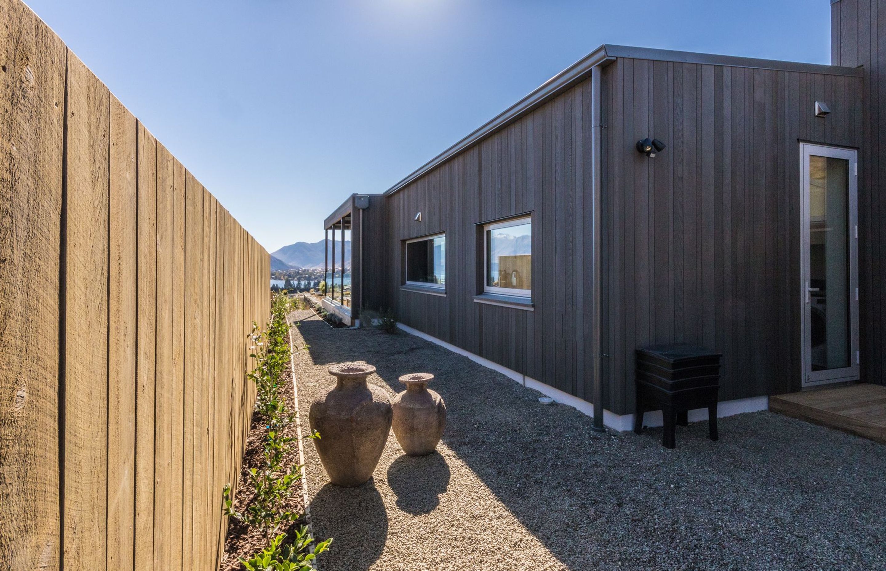 Lake Wanaka Courtyard House