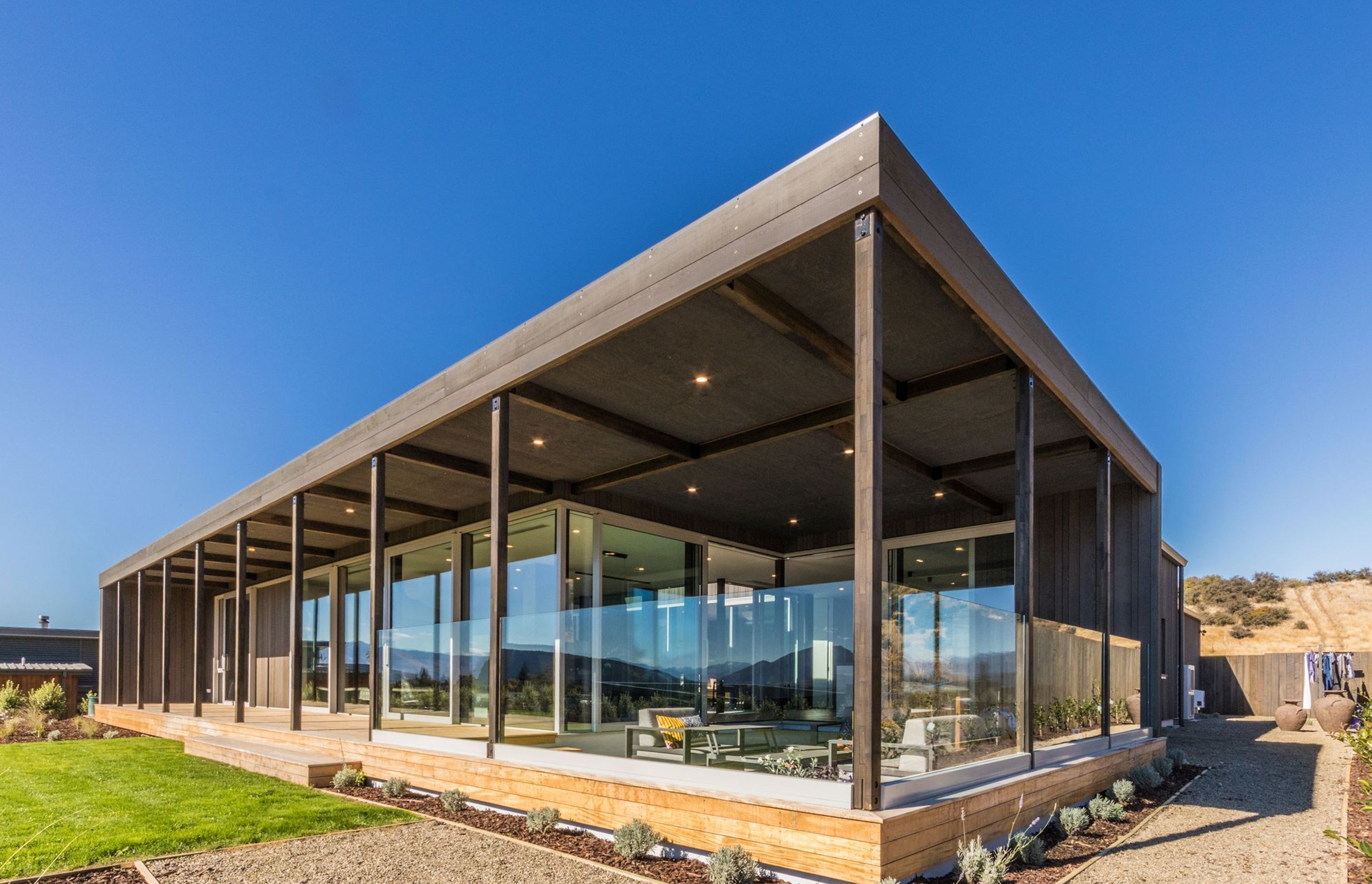 Lake Wanaka Courtyard House