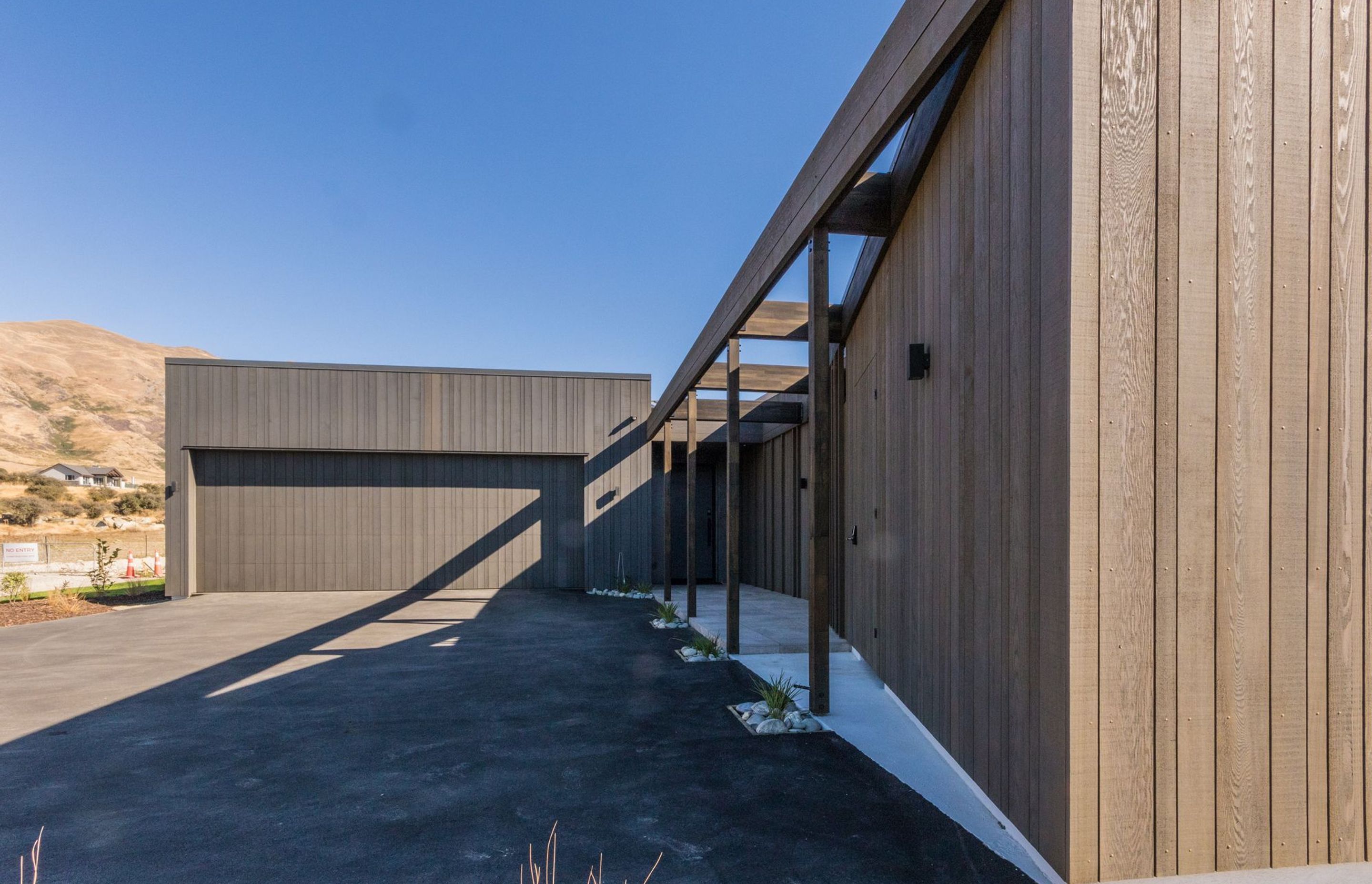 Lake Wanaka Courtyard House