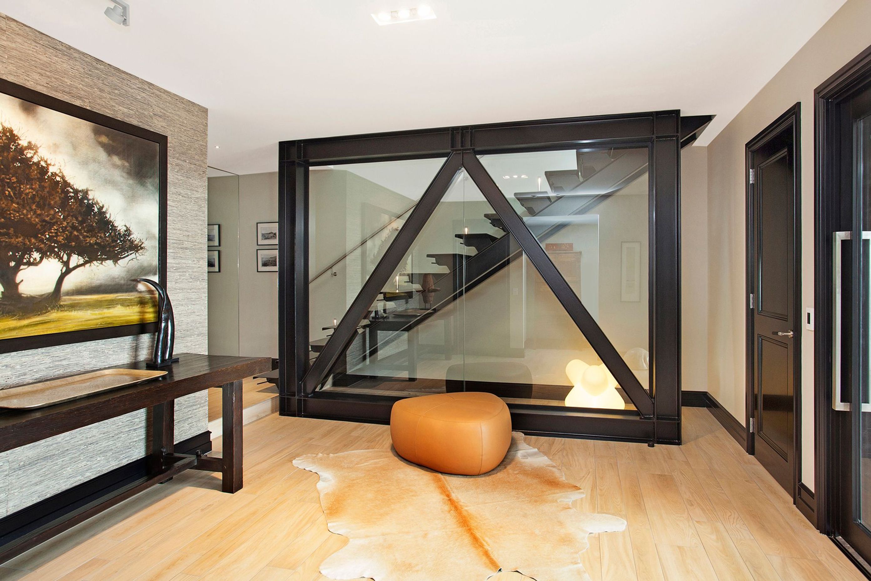 DJ Hewitt Show Home