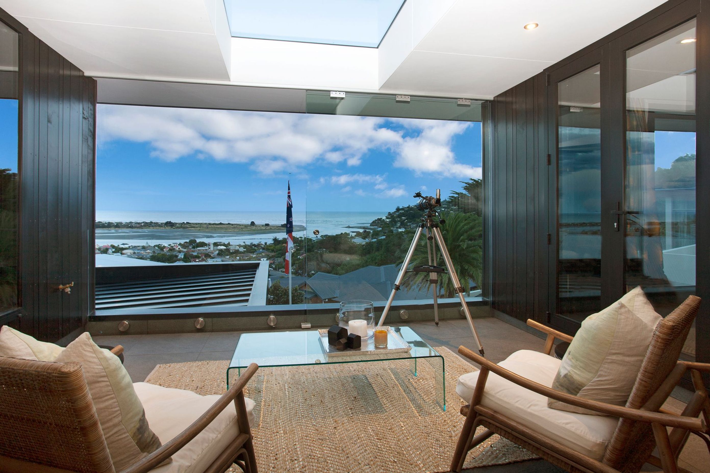 DJ Hewitt Show Home