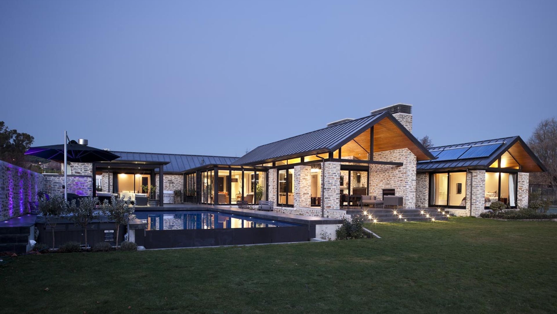 Wanaka House banner