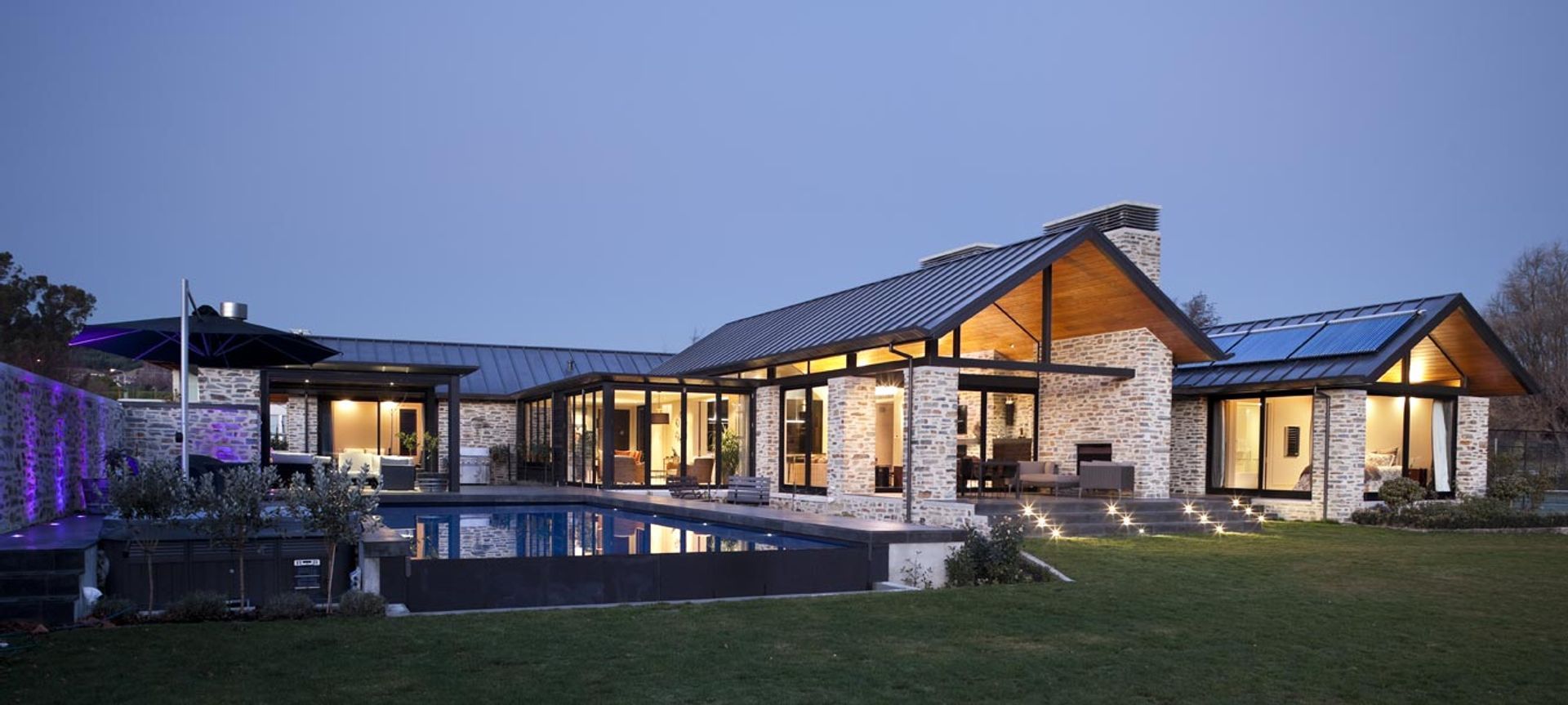 Wanaka House banner