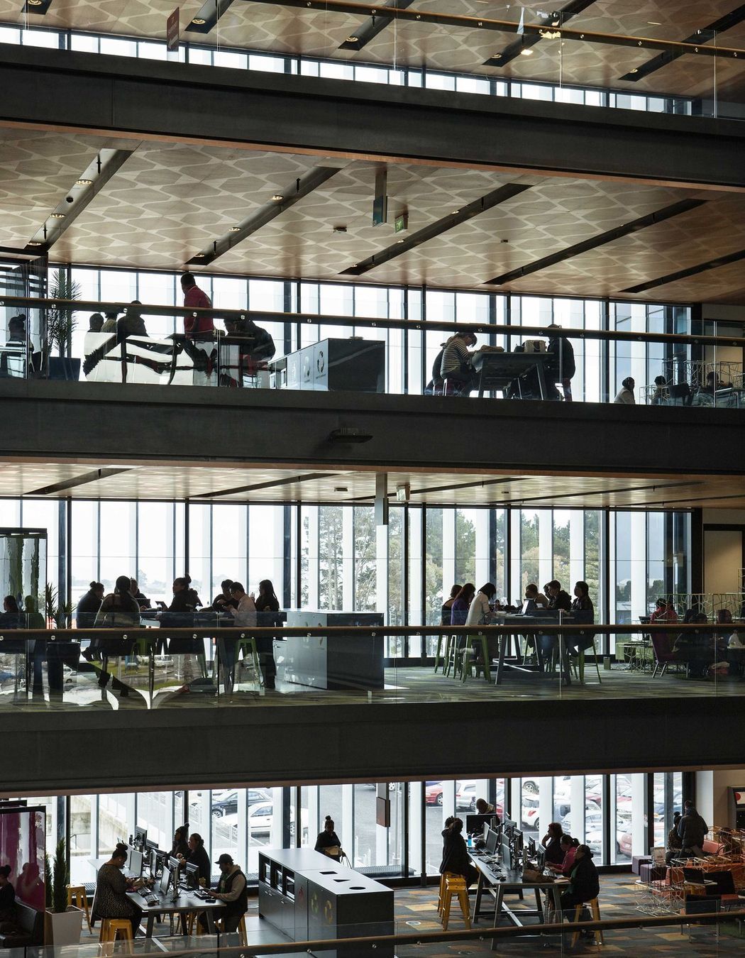 MIT Manukau & Transport Interchange