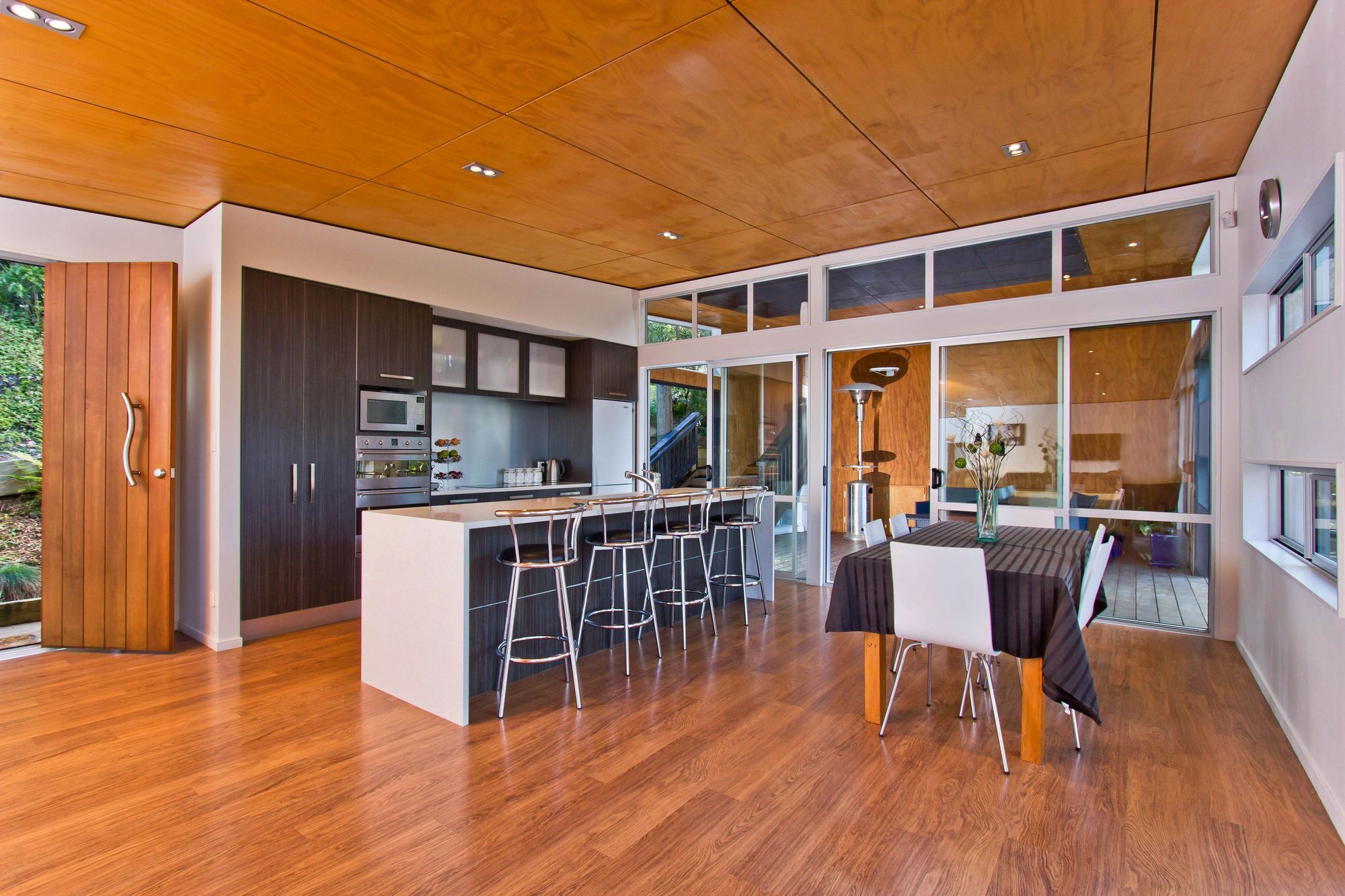 S HOUSE