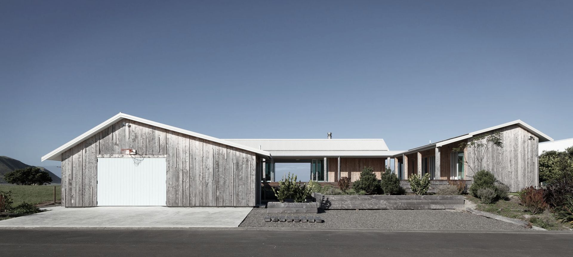 Beachside Retreat banner