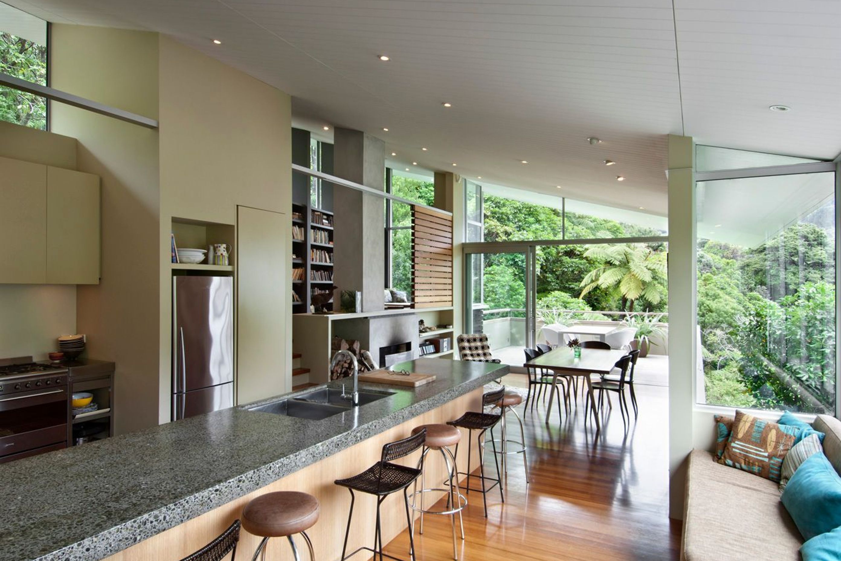 Apple Bay House
