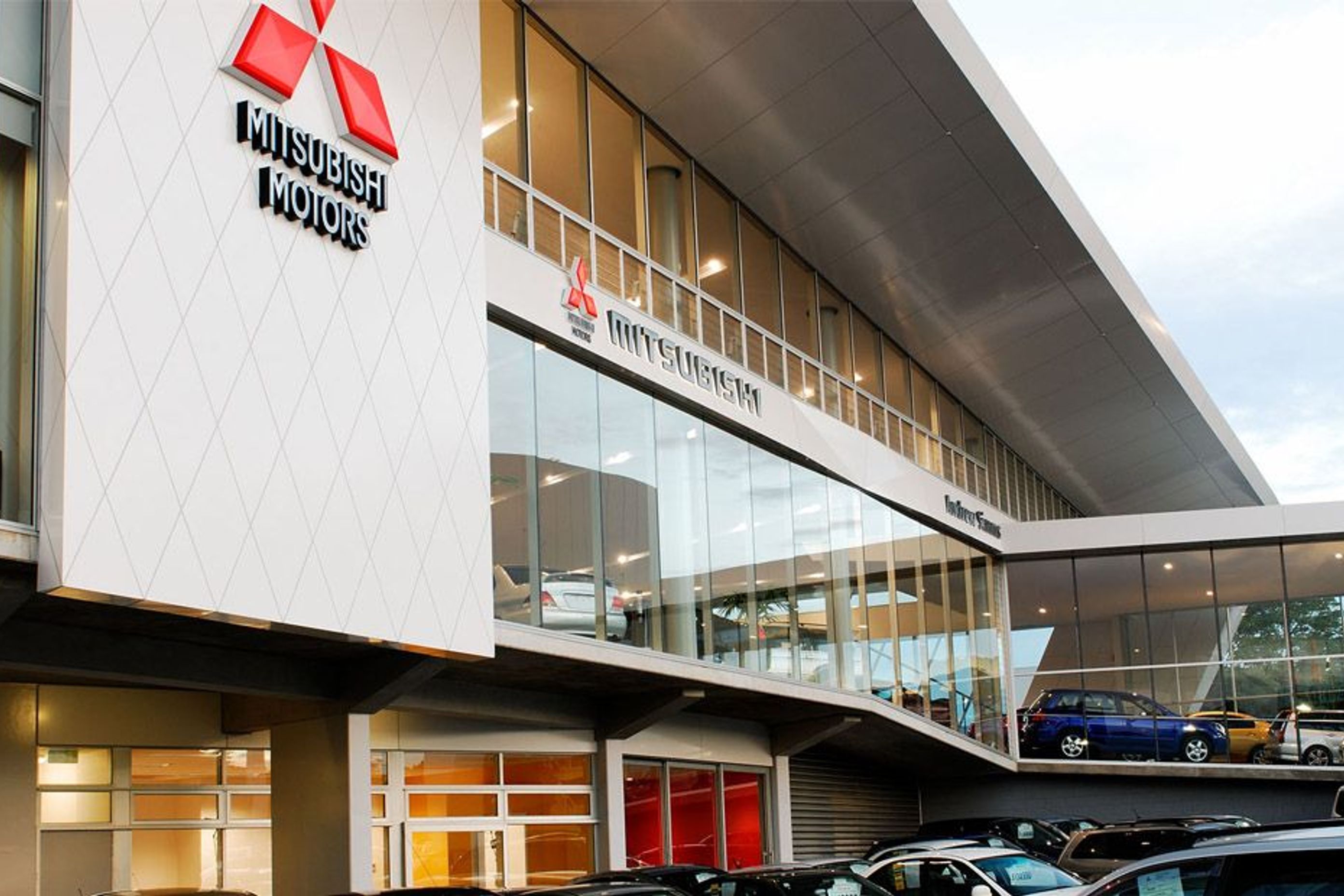 Mitsubishi Motors Car Dealership - Newmarket