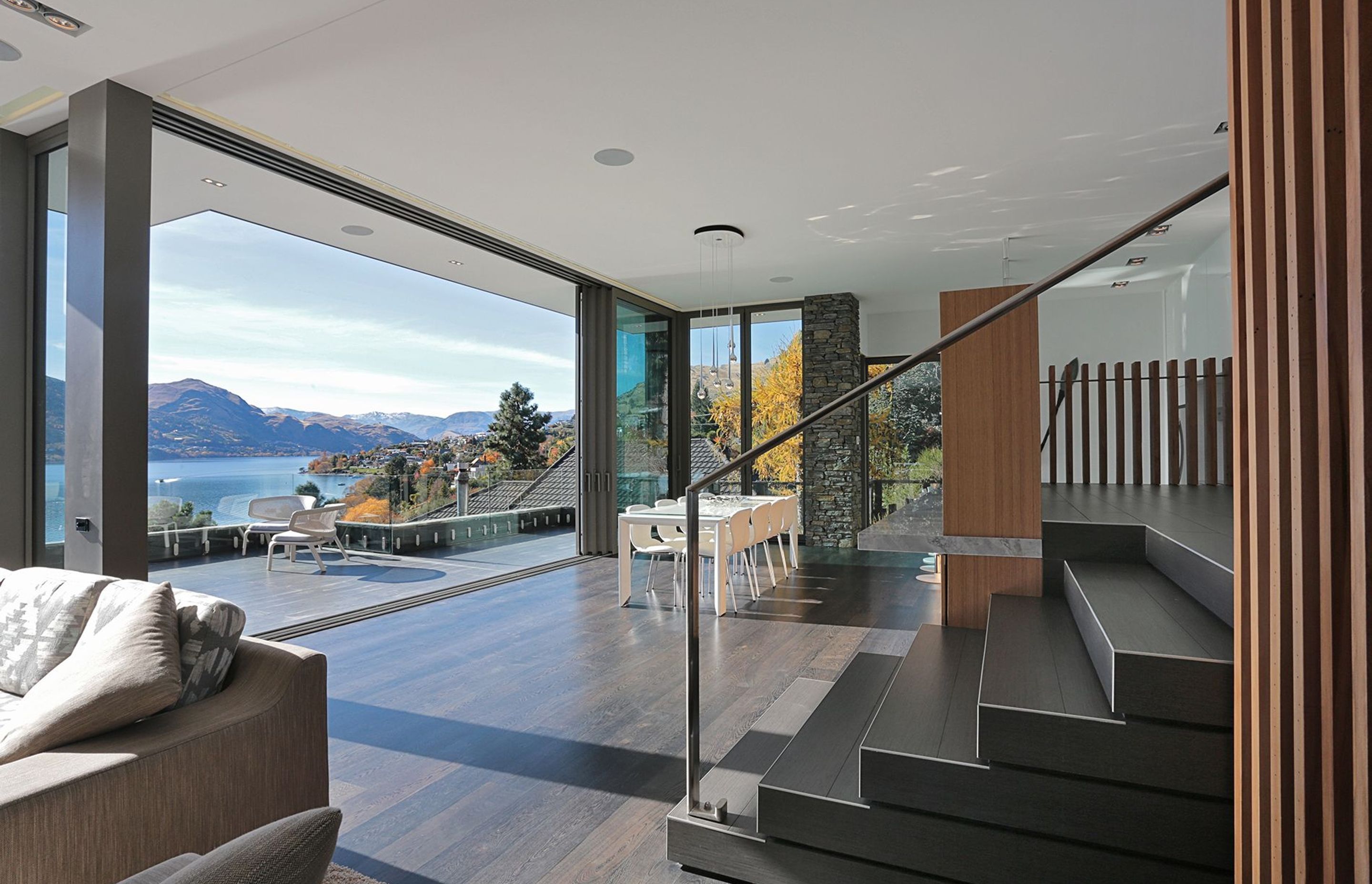 The Oliver House, Kelvin Heights, Queenstown