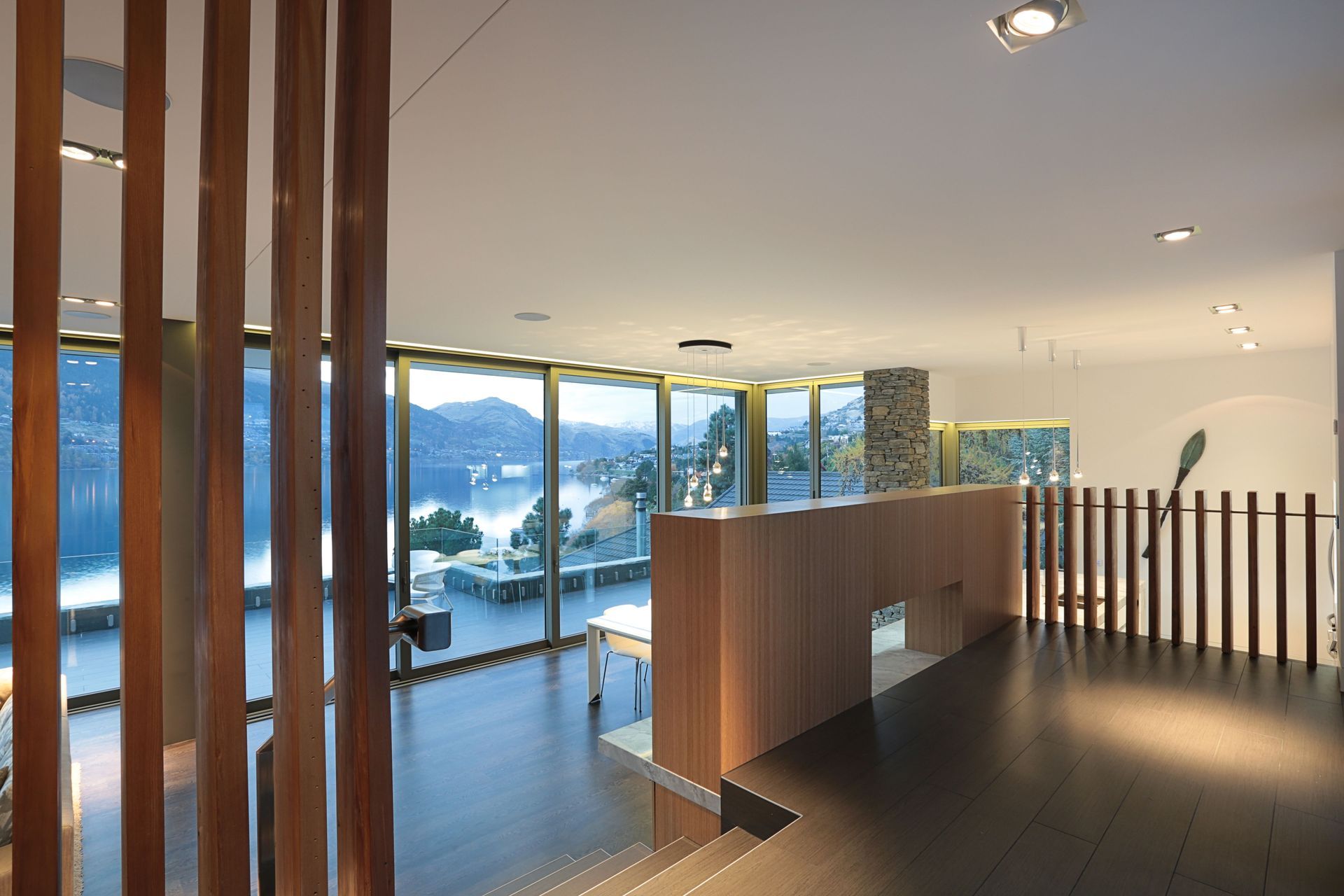 The Oliver House, Kelvin Heights, Queenstown