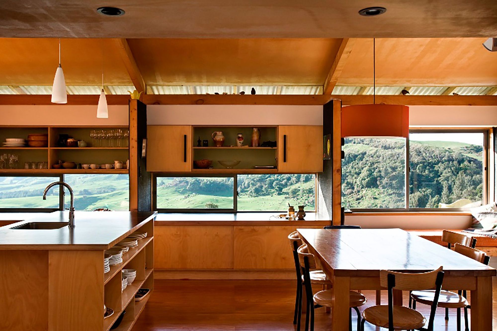Otoparae House