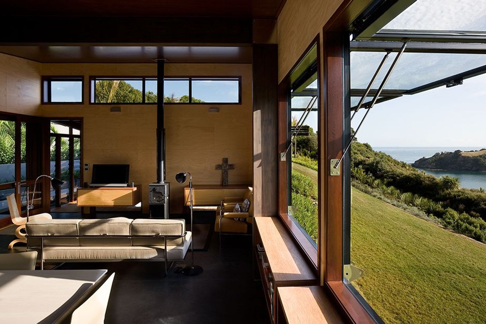 Owhanake Bay House