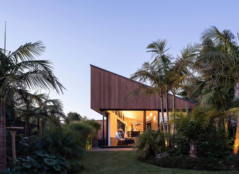 S House