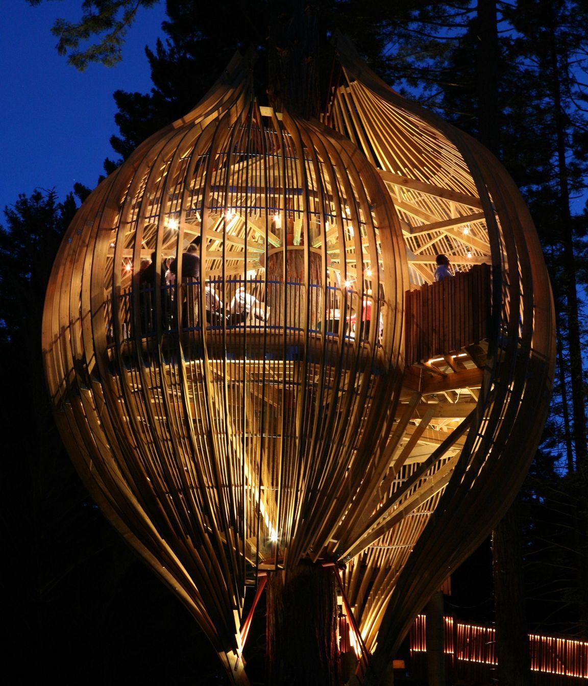 Yellow Treehouse Restaurant