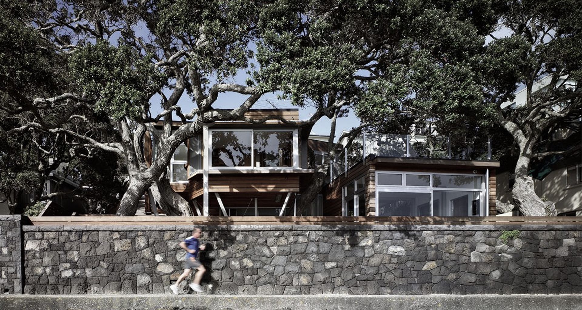 Thorne Bay House banner