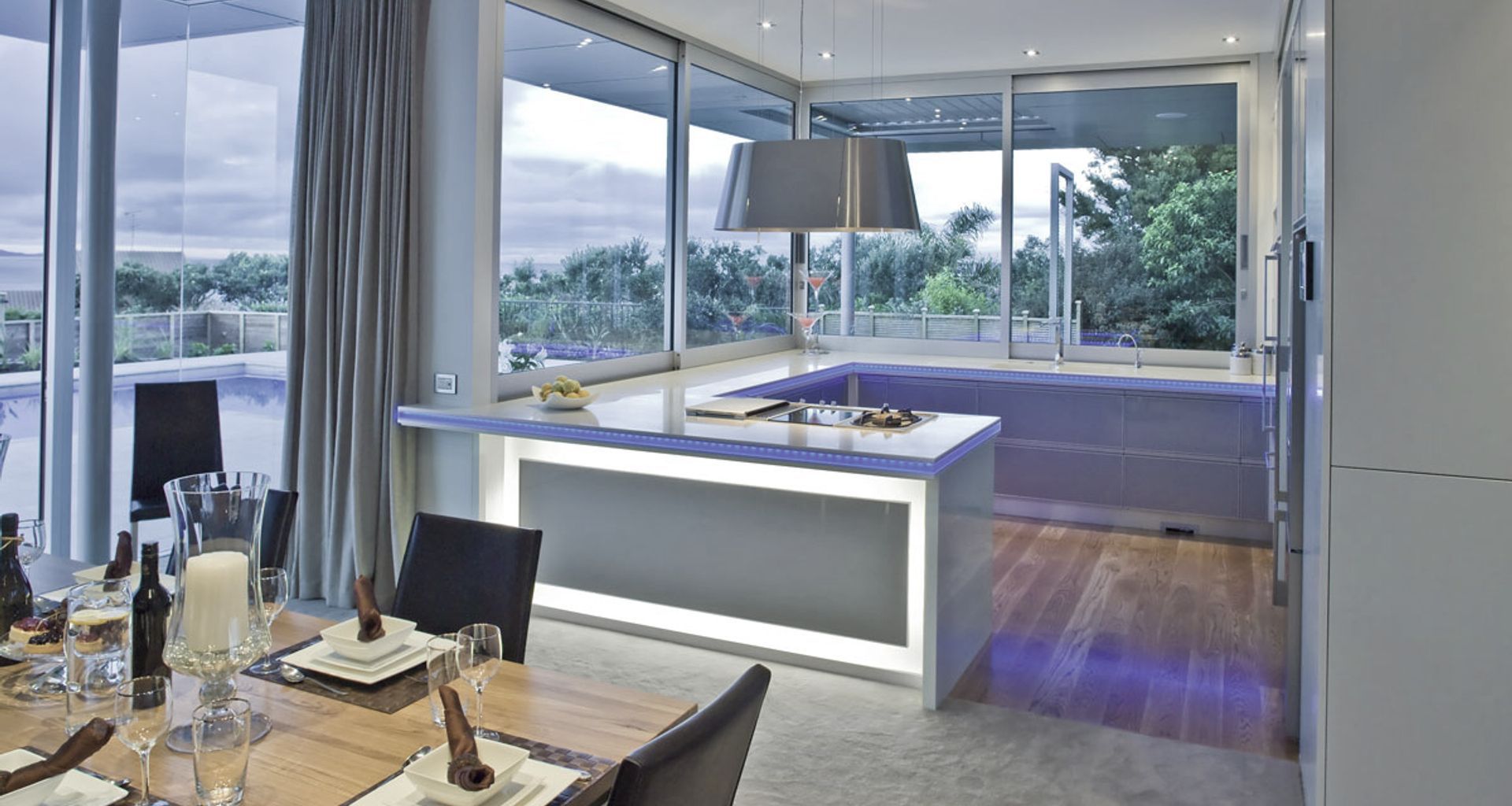 Red Beach Kitchen banner