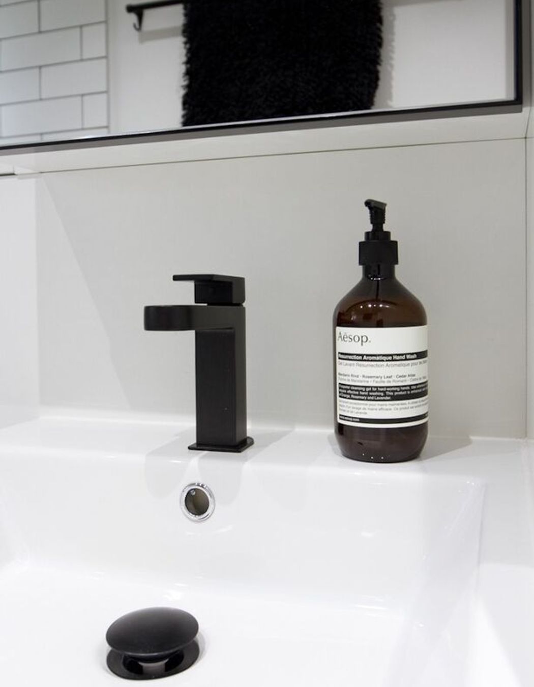 Small Parnell 70s Apartment