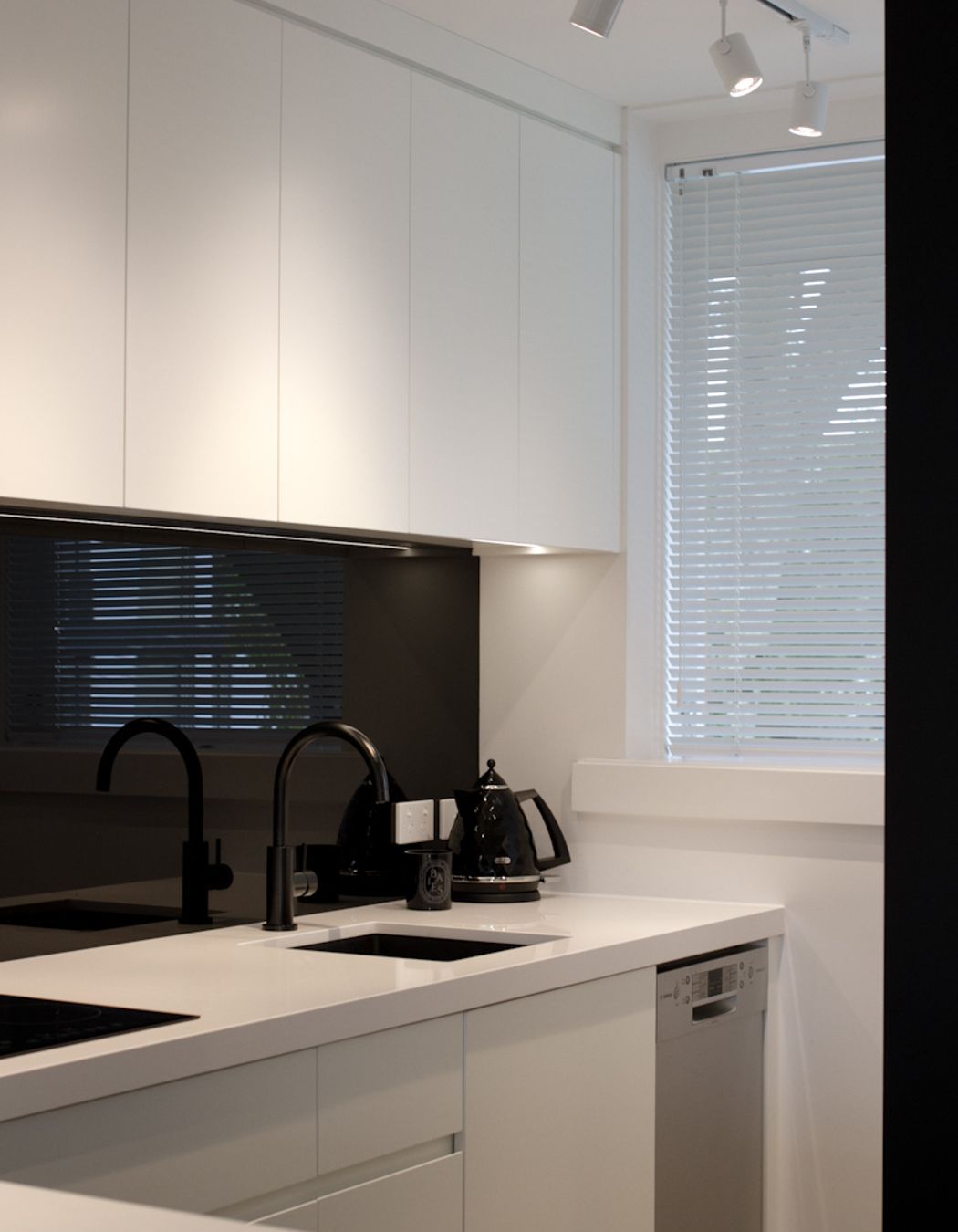 Small Parnell 70s Apartment